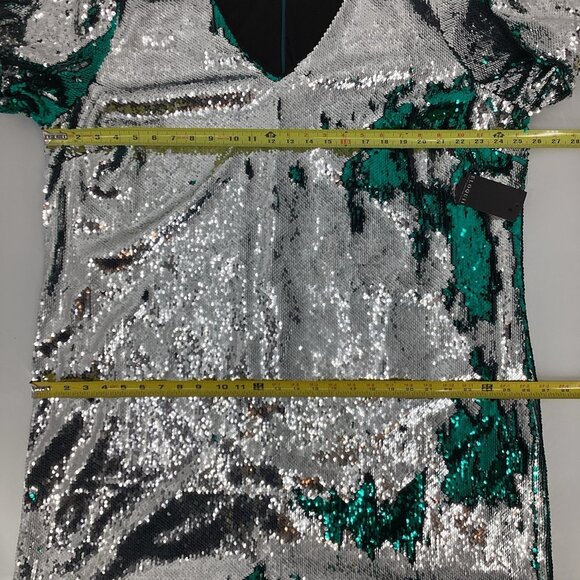 NWT ELOQUII Long Sleeve V-Neck Reversible Sequin Dress Silver Green Sz 24 Party - Picture 6 of 13